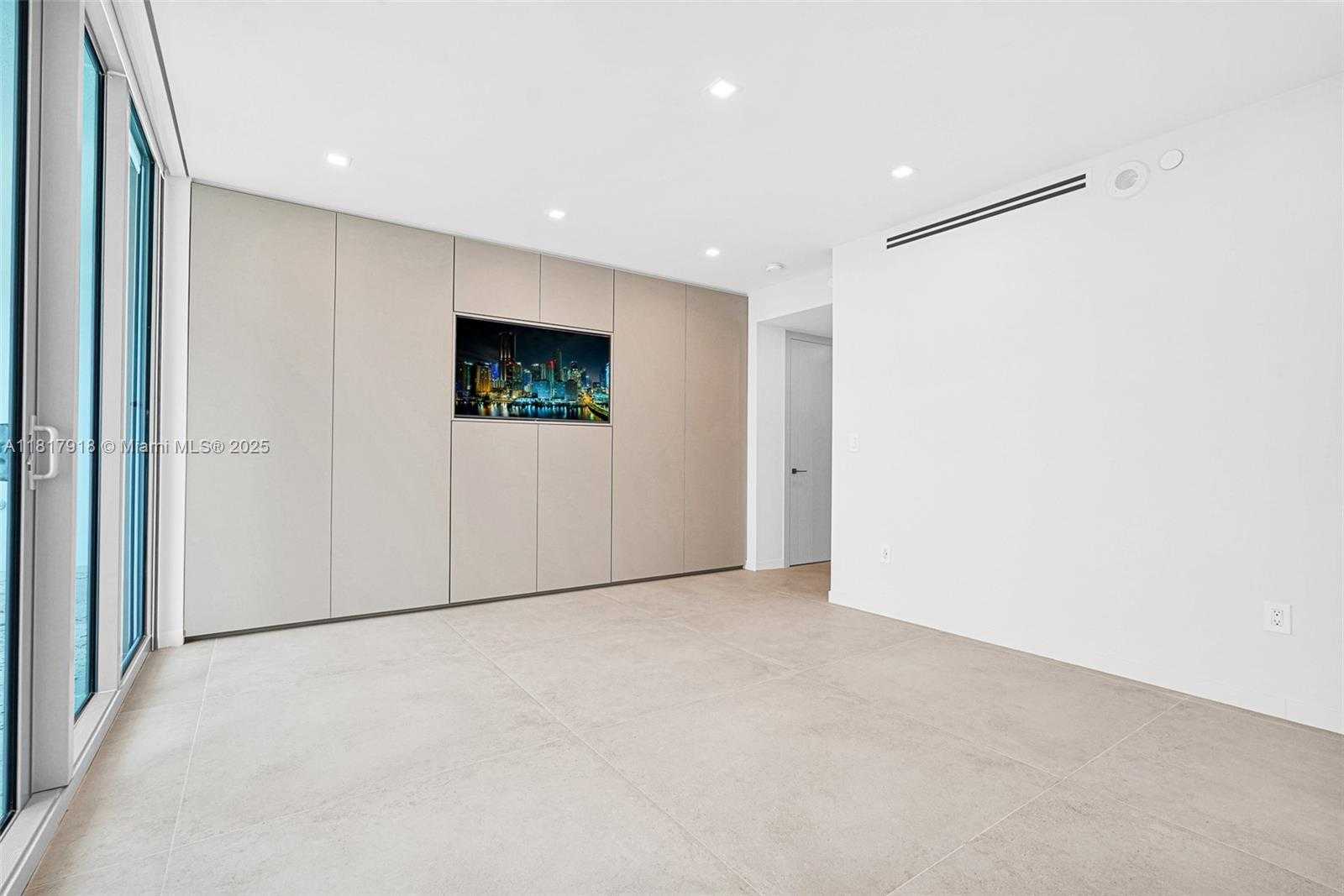 Small Image of 3535 SOUTH OCEAN DRIVE #1003, Hollywood Number 20
