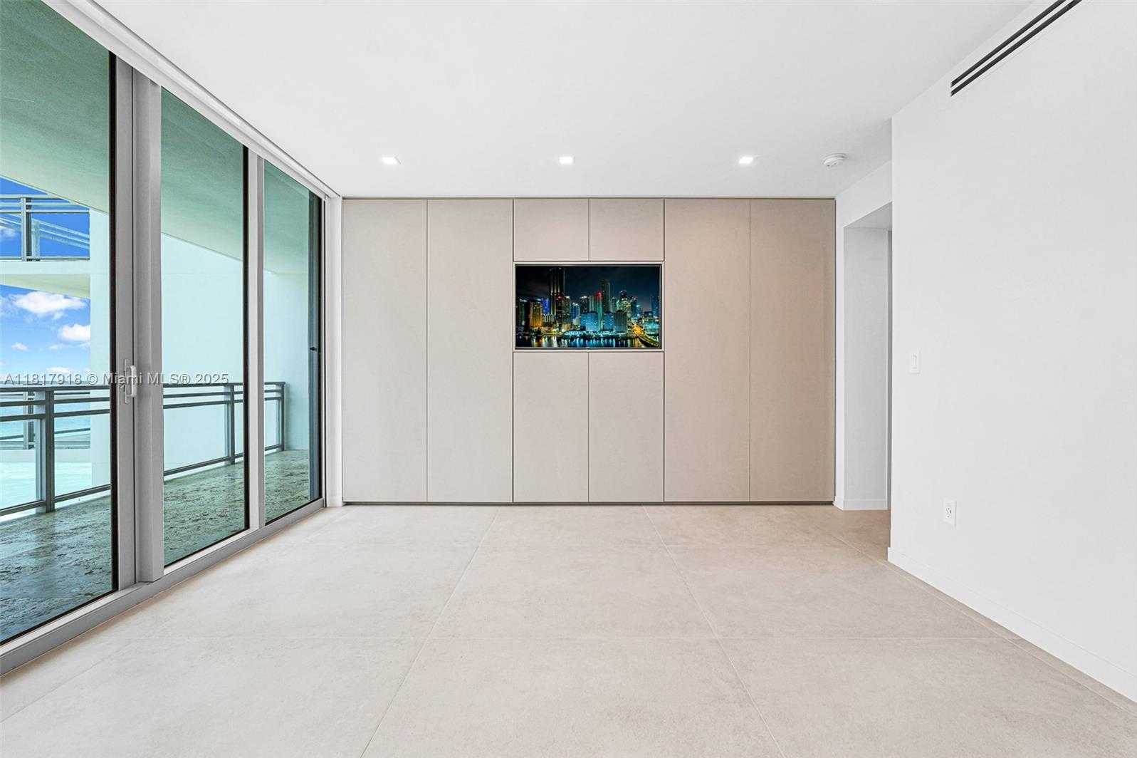 Small Image of 3535 SOUTH OCEAN DRIVE #1003, Hollywood Number 21