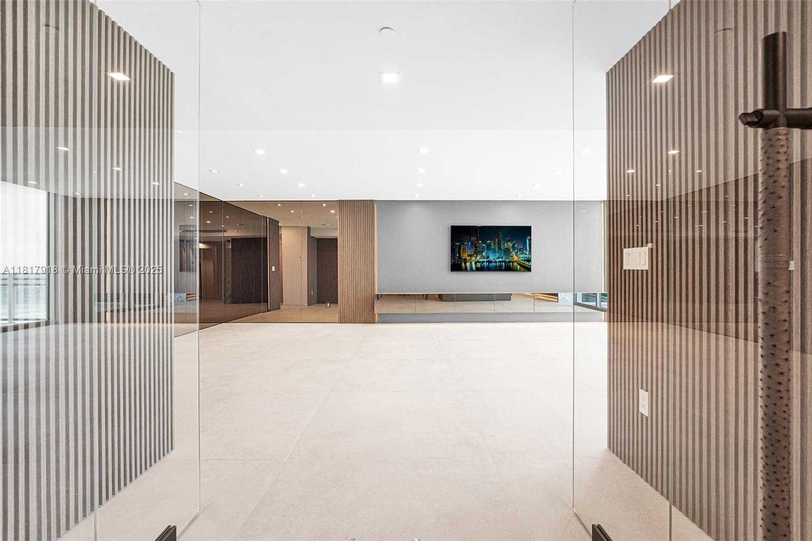 Small Image of 3535 SOUTH OCEAN DRIVE #1003, Hollywood Number 37