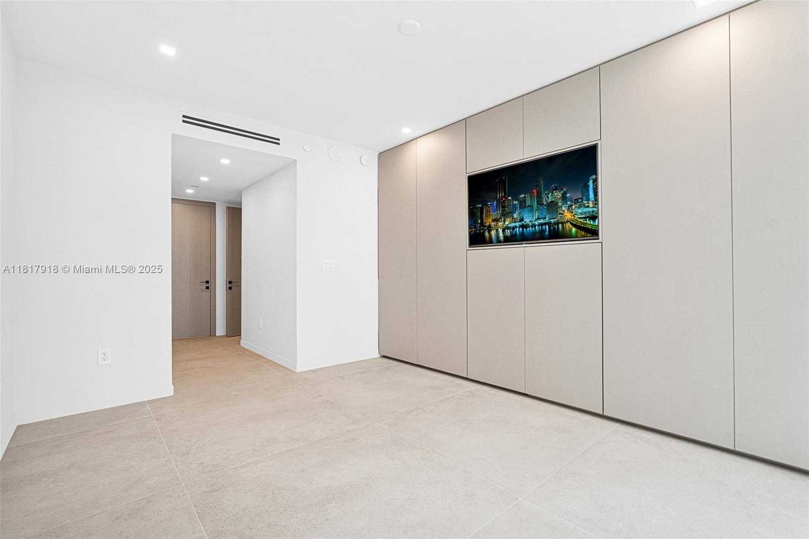 Small Image of 3535 SOUTH OCEAN DRIVE #1003, Hollywood Number 5