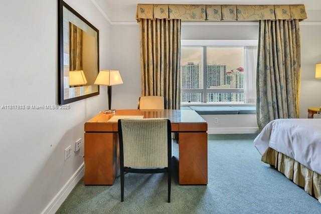 Small Image of 1435 BRICKELL AVE #3011, Miami Number 12