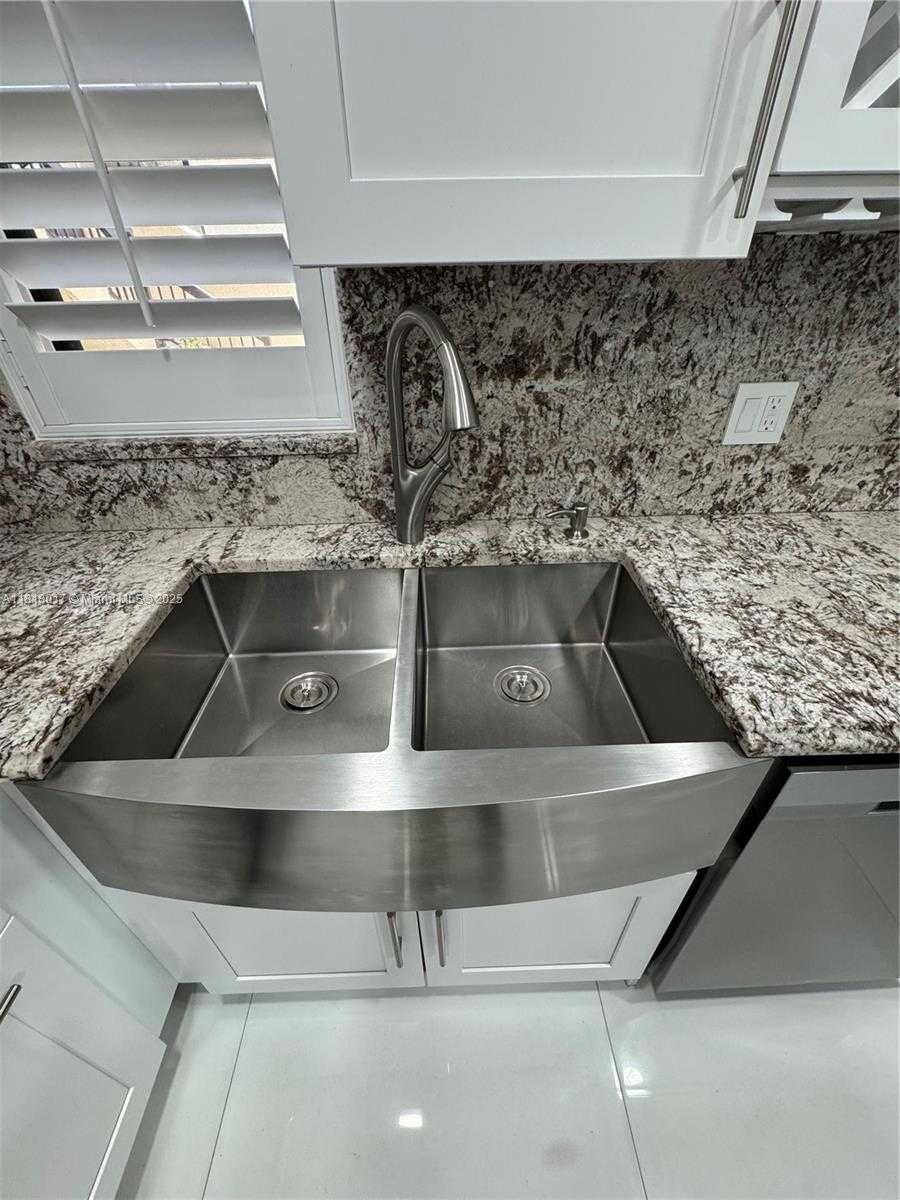 Small Image of 3364 NW 47th Ave, Coconut Creek, FL 33063, USA Number 13