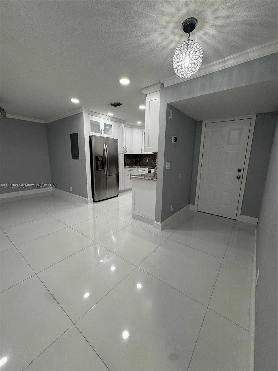 Small Image of 3364 NW 47th Ave, Coconut Creek, FL 33063, USA Number 16