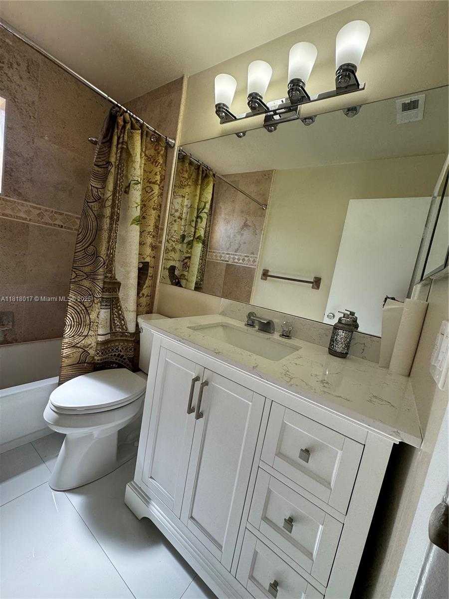 Small Image of 3364 NW 47th Ave, Coconut Creek, FL 33063, USA Number 20