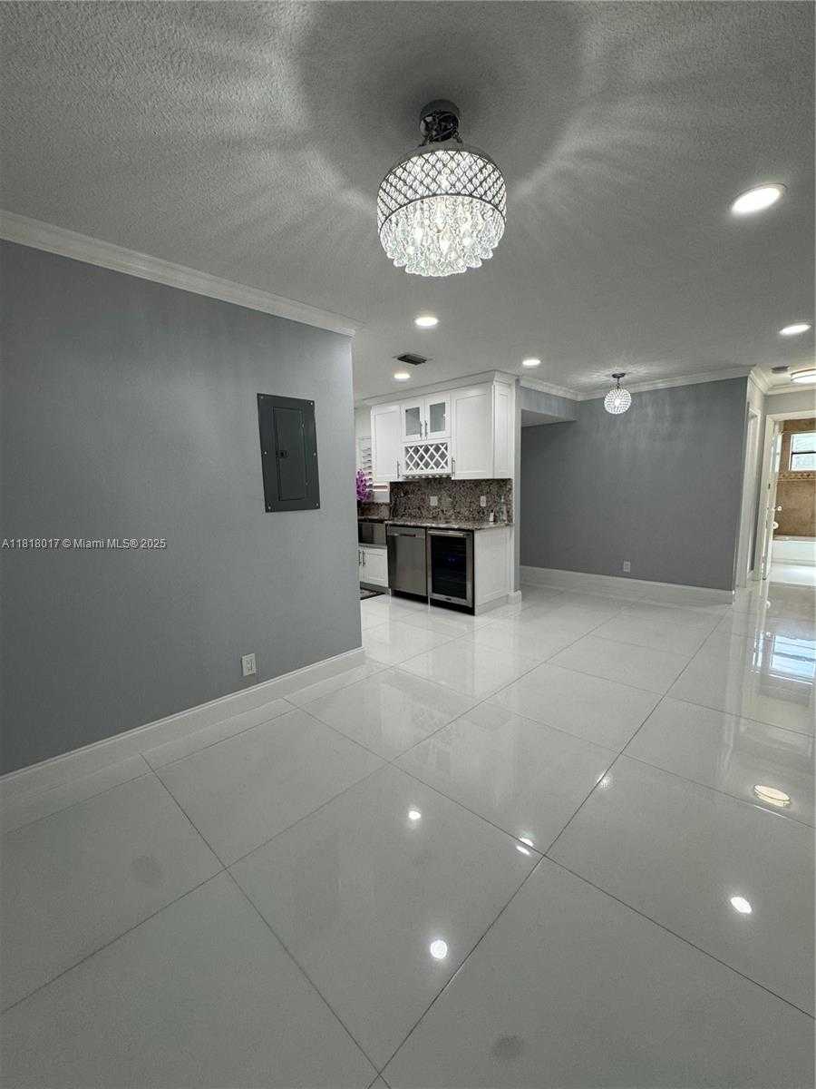 Small Image of 3364 NW 47th Ave, Coconut Creek, FL 33063, USA Number 31