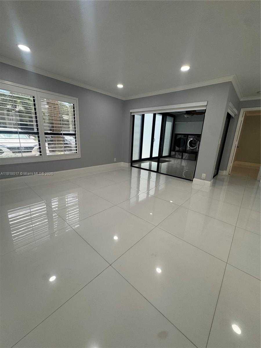 Small Image of 3364 NW 47th Ave, Coconut Creek, FL 33063, USA Number 53