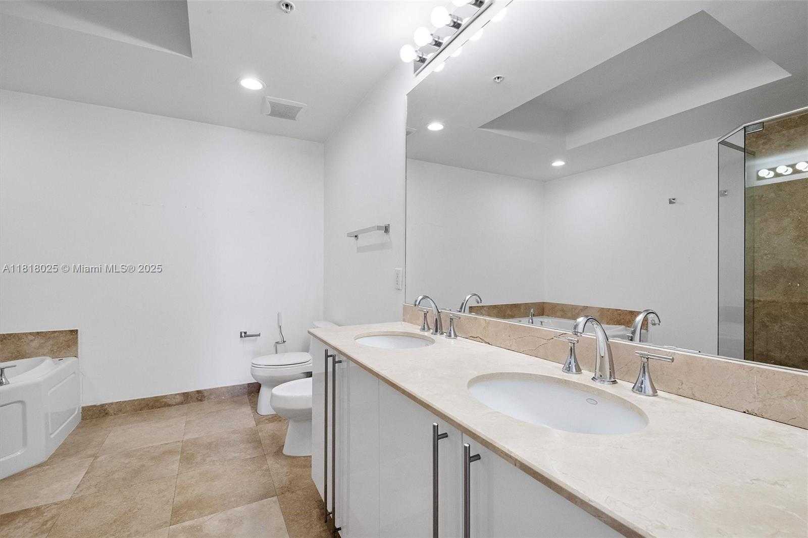 Small Image of 3030 NORTH EAST 188TH ST #609, Aventura Number 32