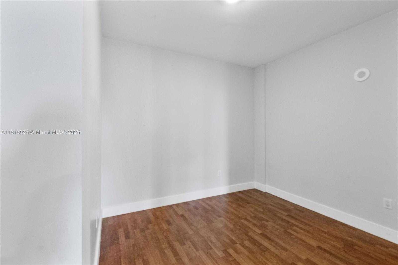 Small Image of 3030 NORTH EAST 188TH ST #609, Aventura Number 40