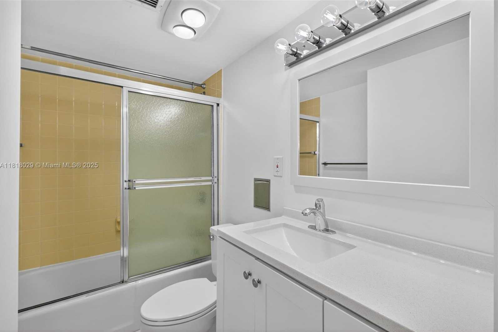 Small Image of 1865 BRICKELL AVE #A2012, Miami Number 24