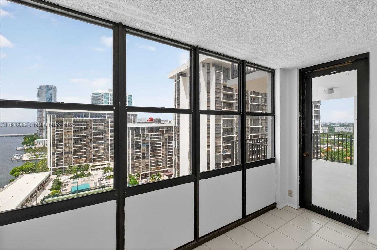 Small Image of 1865 BRICKELL AVE #A2012, Miami Number 29