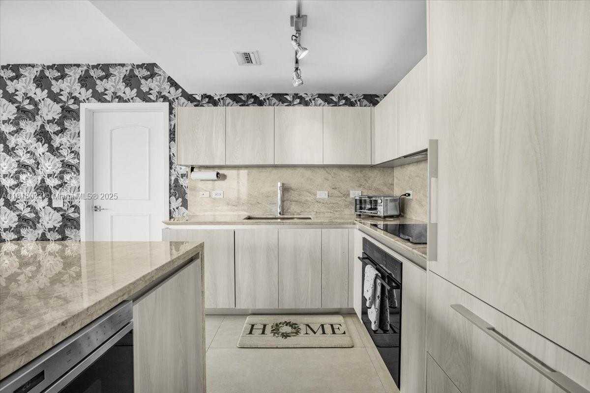 Small Image of 3131 NORTH EAST 7TH AVE #3306, Miami Number 15