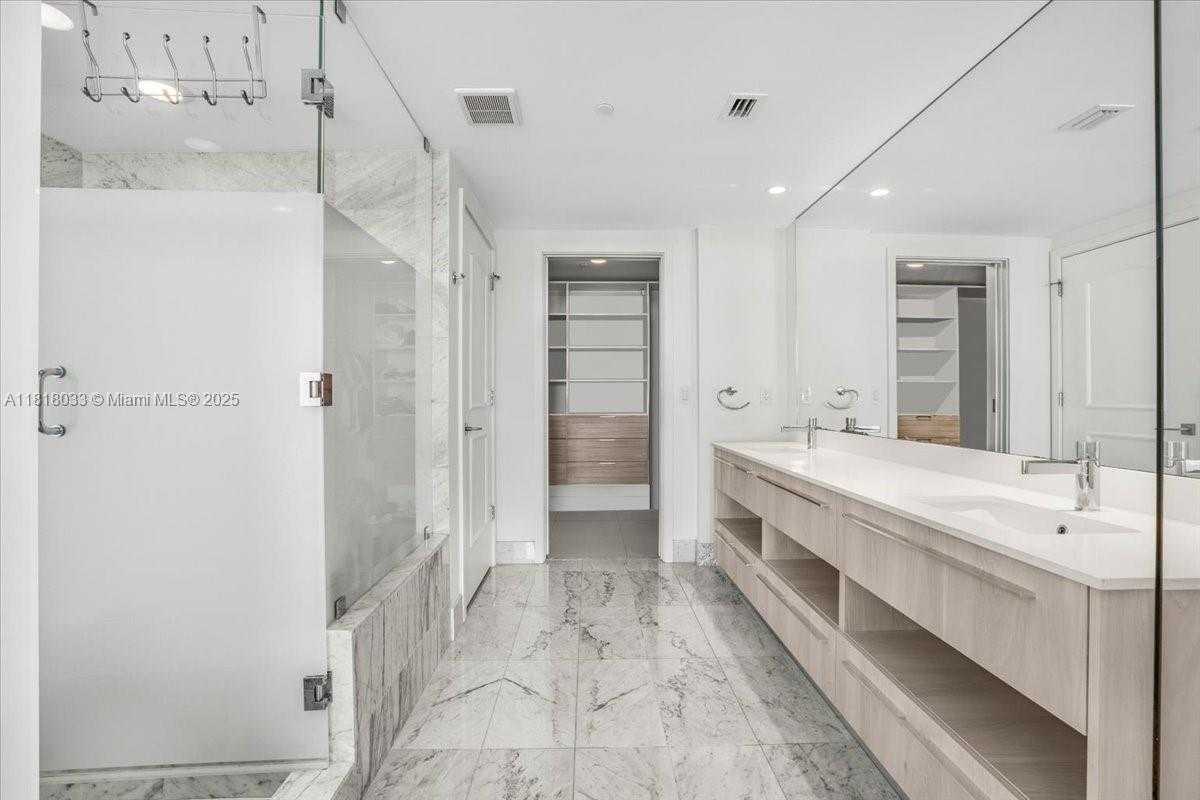 Small Image of 3131 NORTH EAST 7TH AVE #3306, Miami Number 24