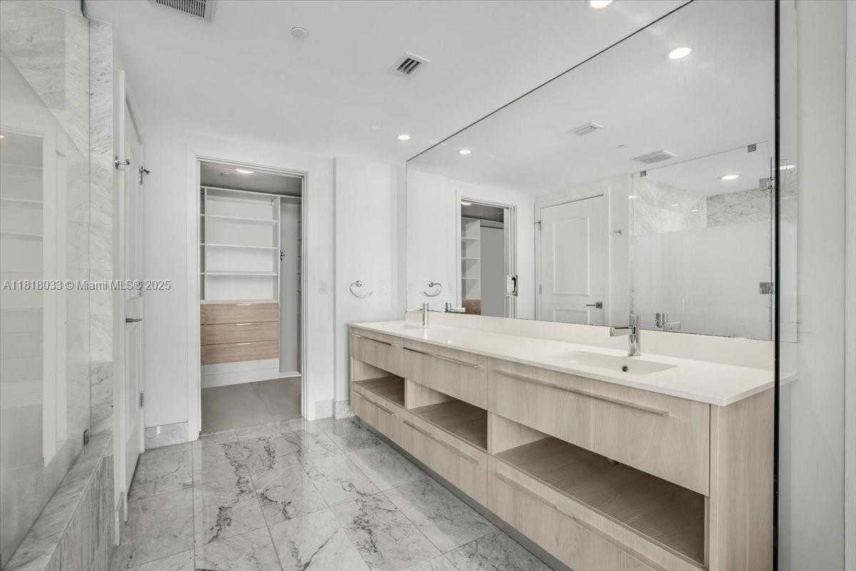 Small Image of 3131 NORTH EAST 7TH AVE #3306, Miami Number 25