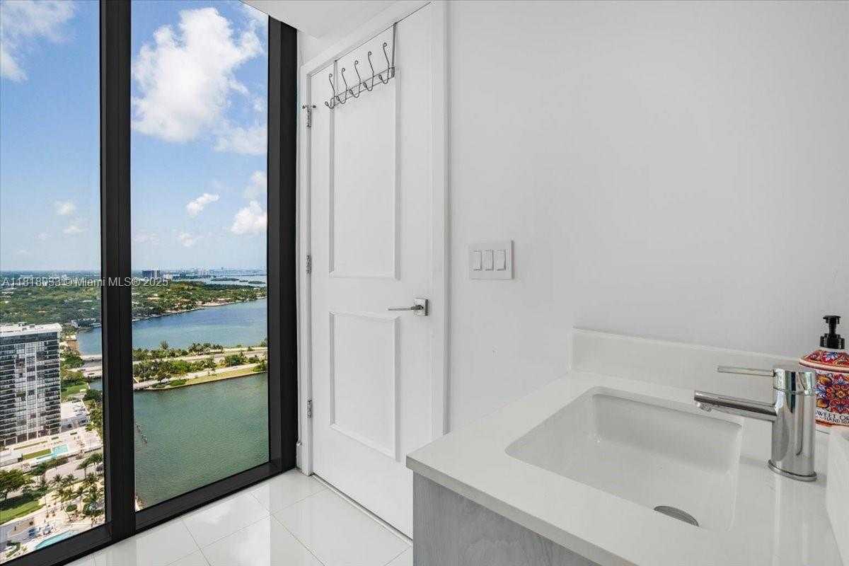 Small Image of 3131 NORTH EAST 7TH AVE #3306, Miami Number 31