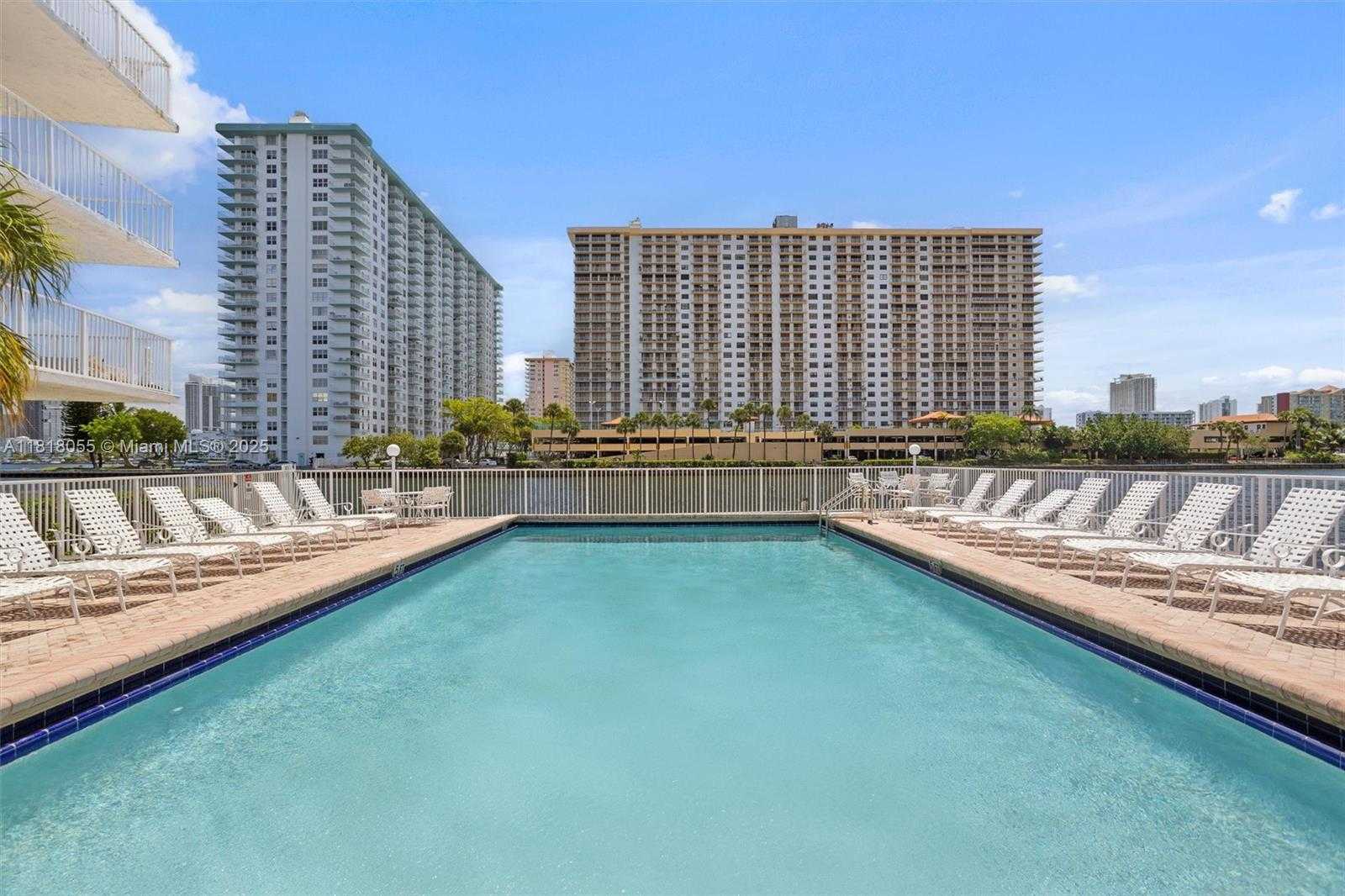 Small Image of 4000 NORTH EAST 170TH ST #108, North Miami Beach Number 24
