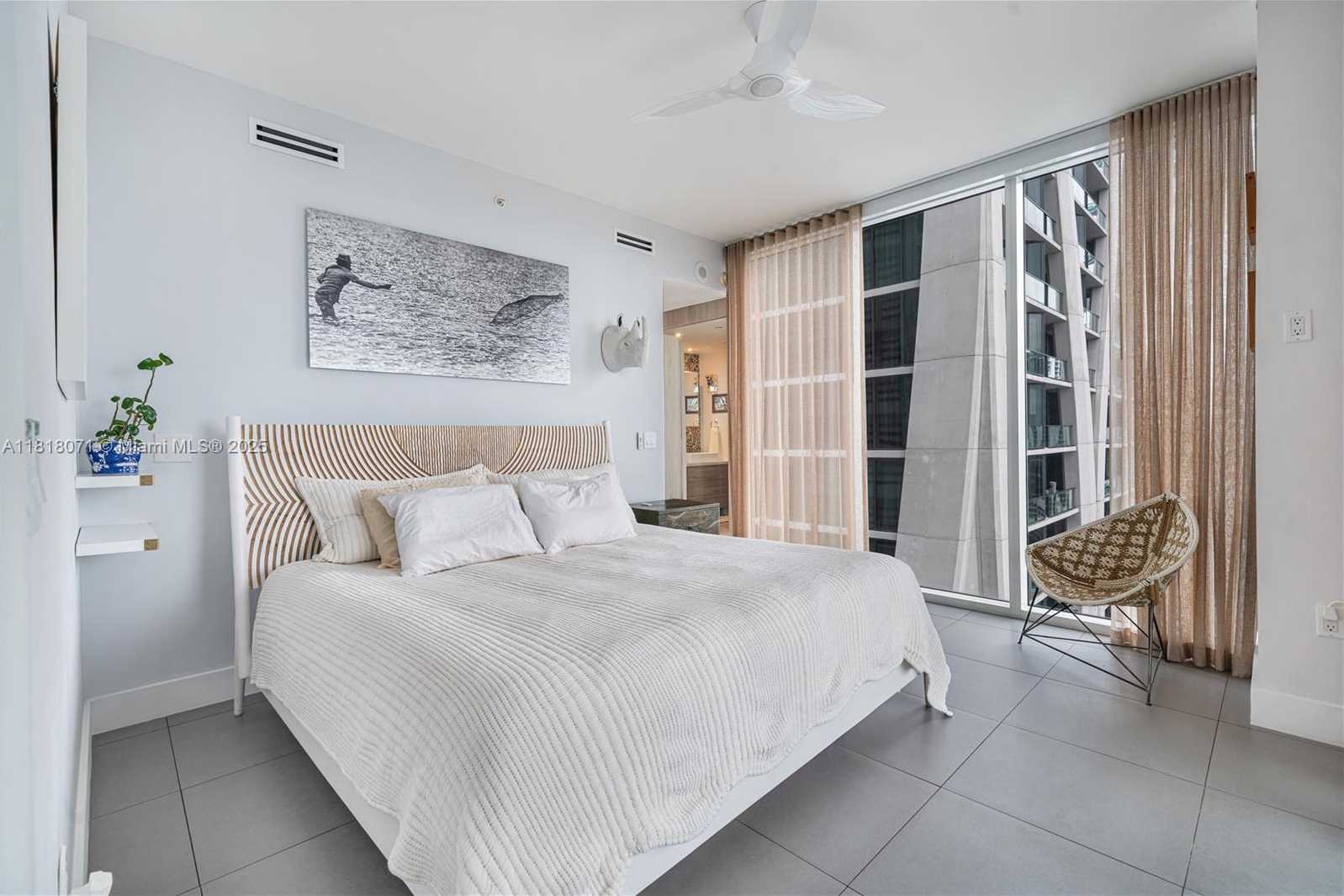 Small Image of 1040 BISCAYNE BLVD #3607, Miami Number 11