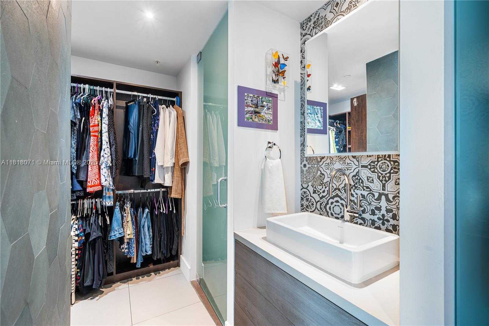 Small Image of 1040 BISCAYNE BLVD #3607, Miami Number 15