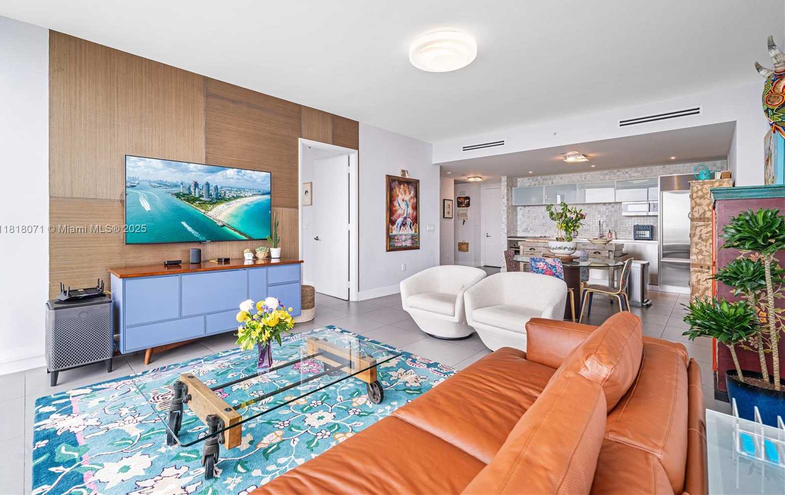 Small Image of 1040 BISCAYNE BLVD #3607, Miami Number 5
