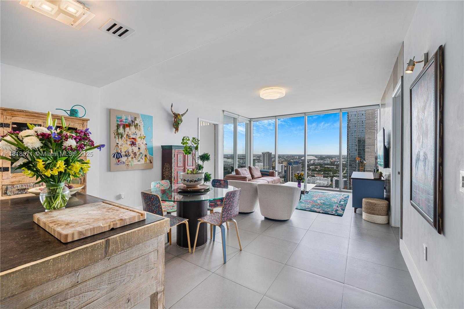 Small Image of 1040 BISCAYNE BLVD #3607, Miami Number 6