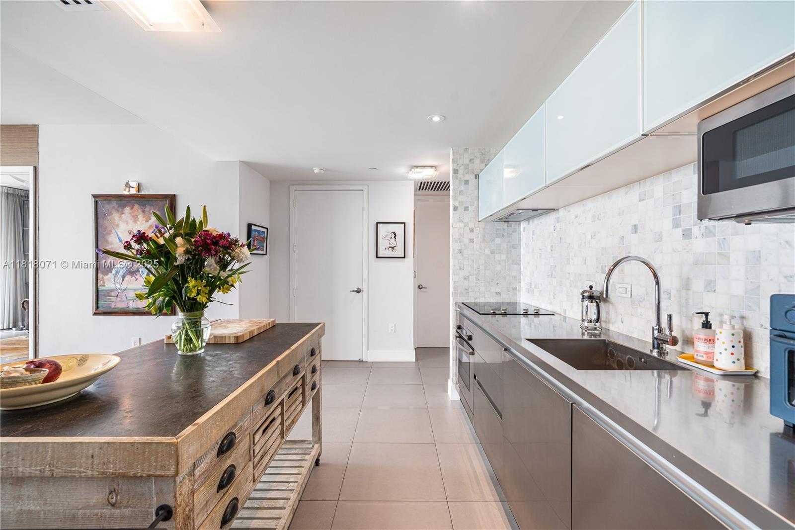 Small Image of 1040 BISCAYNE BLVD #3607, Miami Number 9