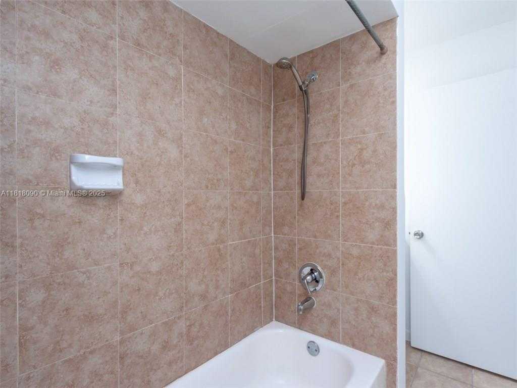 Small Image of 1235 SOUTH WEST 46TH AVE #707, Pompano Beach Number 10