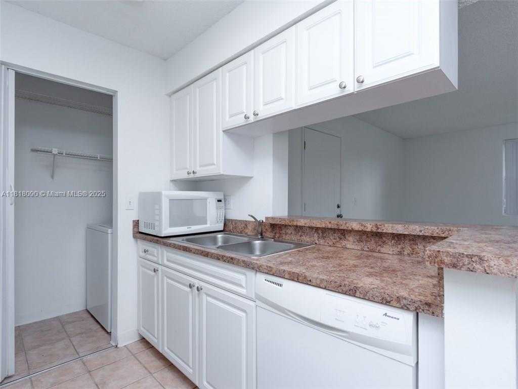 Small Image of 1235 SOUTH WEST 46TH AVE #707, Pompano Beach Number 6