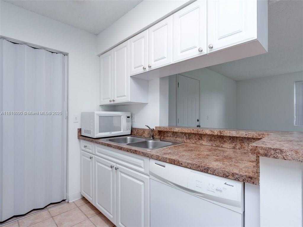 Small Image of 1235 SOUTH WEST 46TH AVE #707, Pompano Beach Number 7