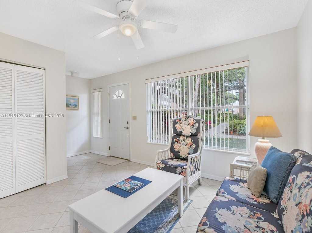 Small Image of 1354 CORAL PARK LN #603, Vero Beach Number 4
