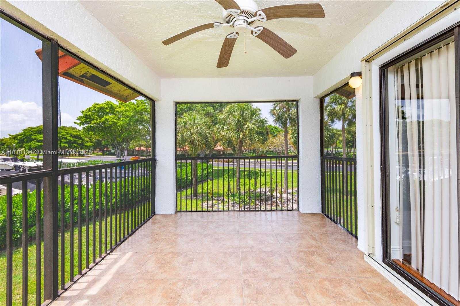 Small Image of 1412 CONGRESSIONAL WAY #1412, Deerfield Beach Number 26