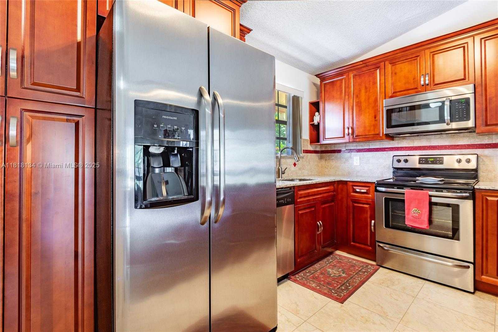 Small Image of 1412 CONGRESSIONAL WAY #1412, Deerfield Beach Number 4
