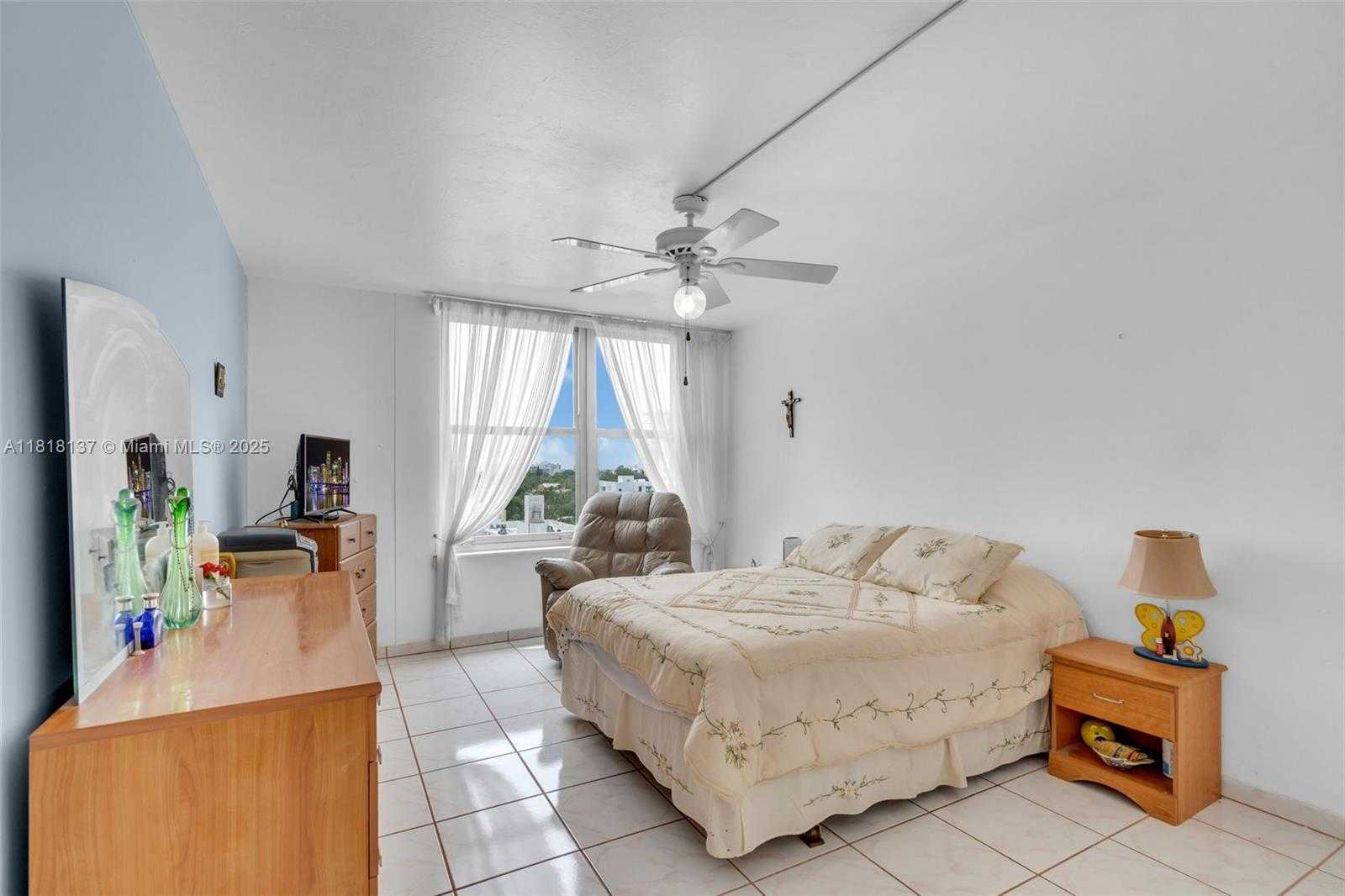 Small Image of 2899 COLLINS AVE #946, Miami Beach Number 11