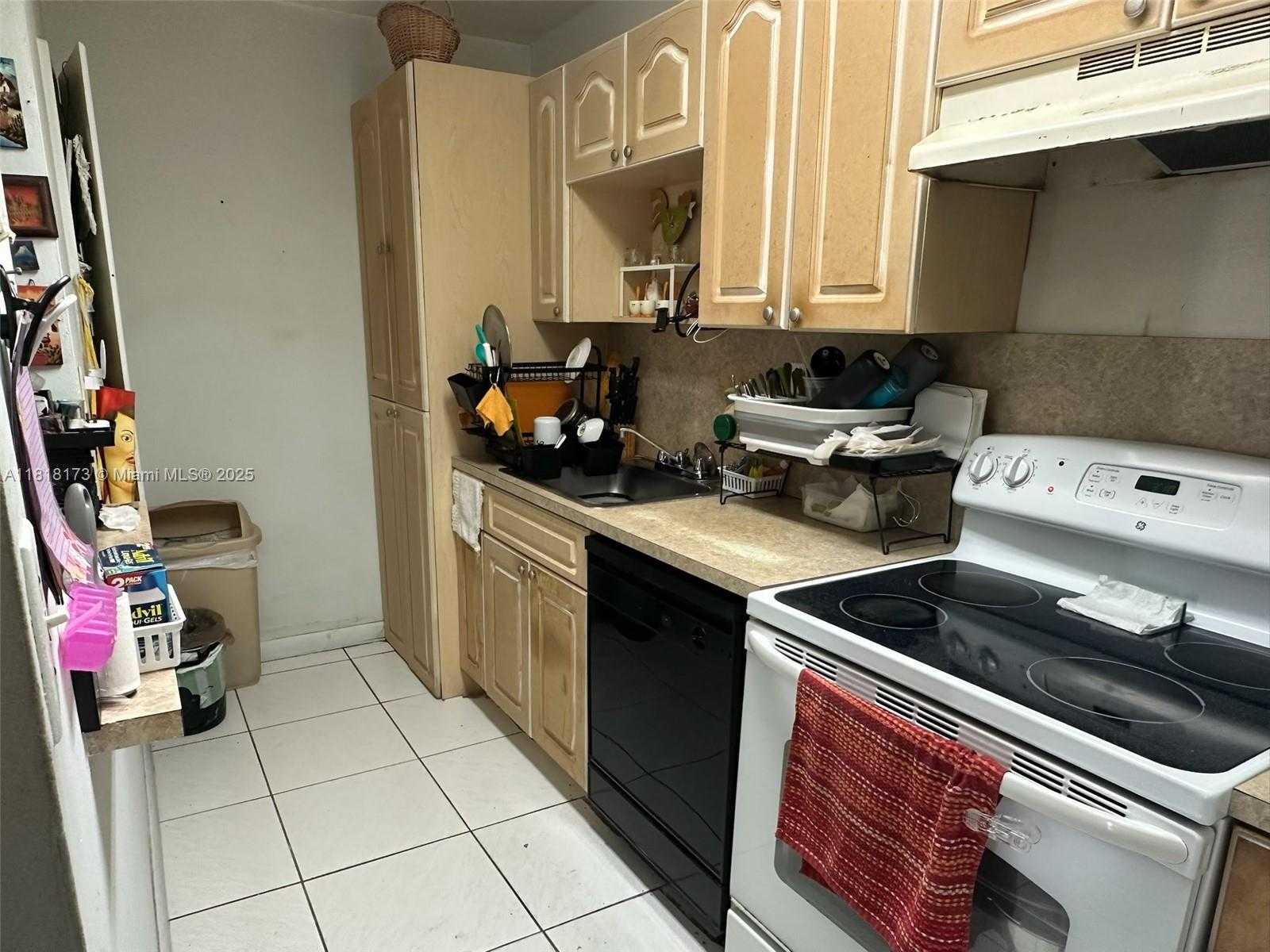 Small Image of 4590 NORTH WEST 79TH AVE #2B, Doral Number 11