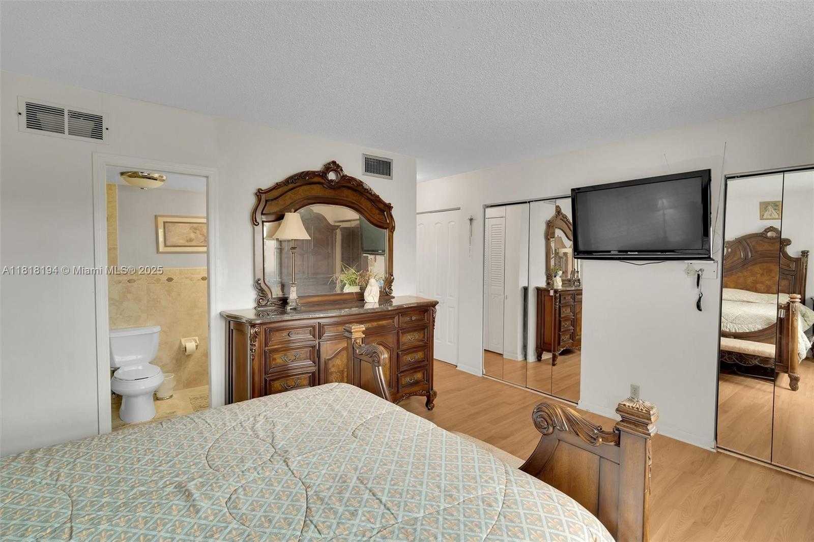 Small Image of 424 SOUTH EAST 10TH ST #402, Dania Beach Number 15