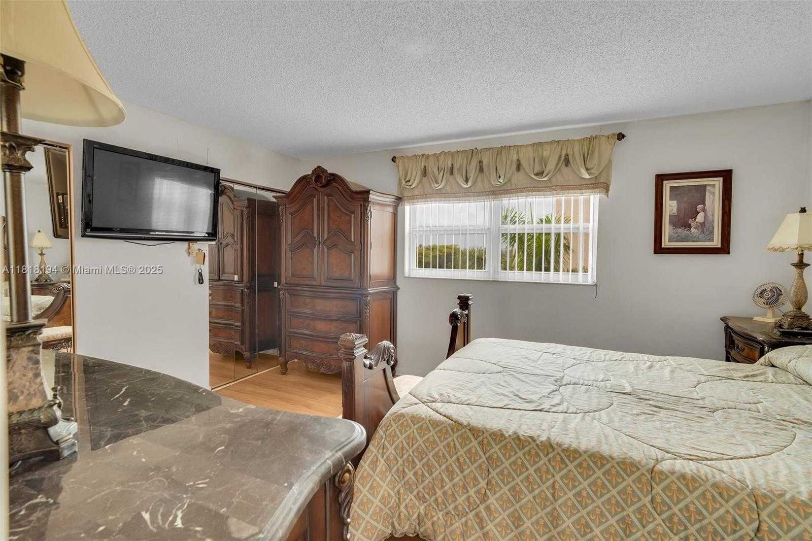 Small Image of 424 SOUTH EAST 10TH ST #402, Dania Beach Number 16
