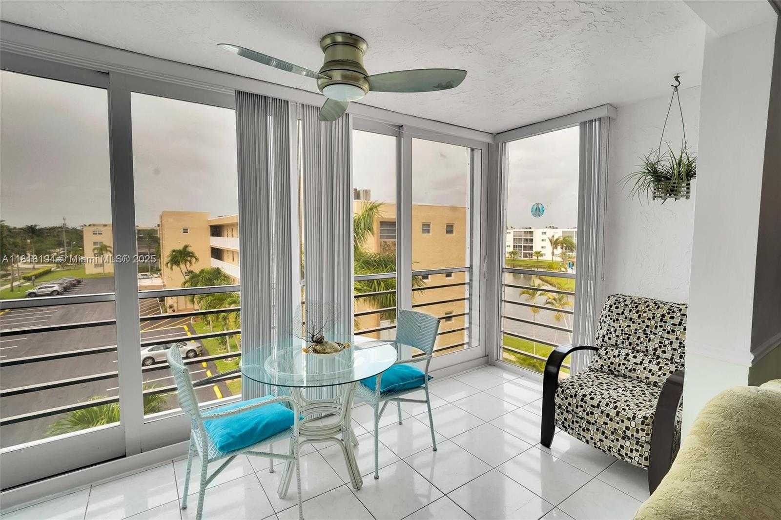 Small Image of 424 SOUTH EAST 10TH ST #402, Dania Beach Number 2