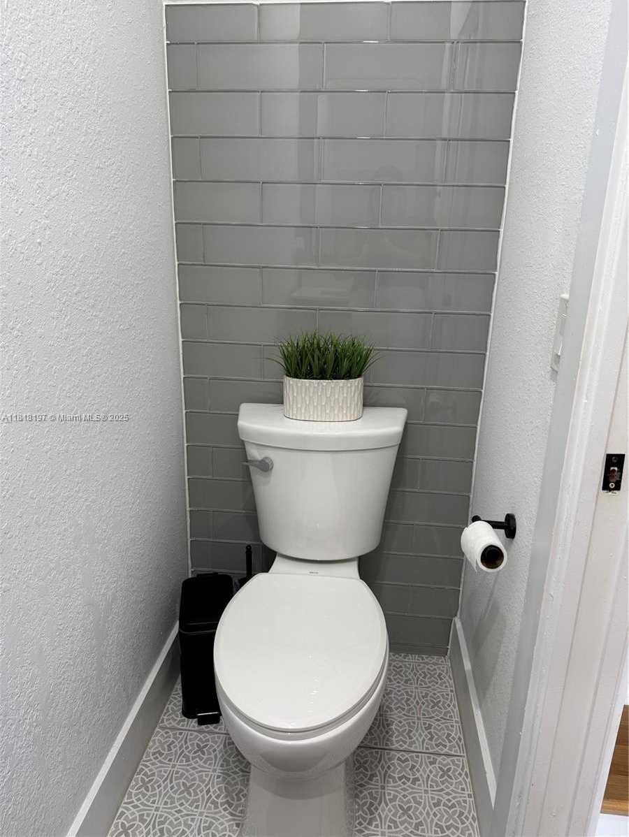 Small Image of 11860 SOUTH WEST 154TH AVE, Miami Number 14