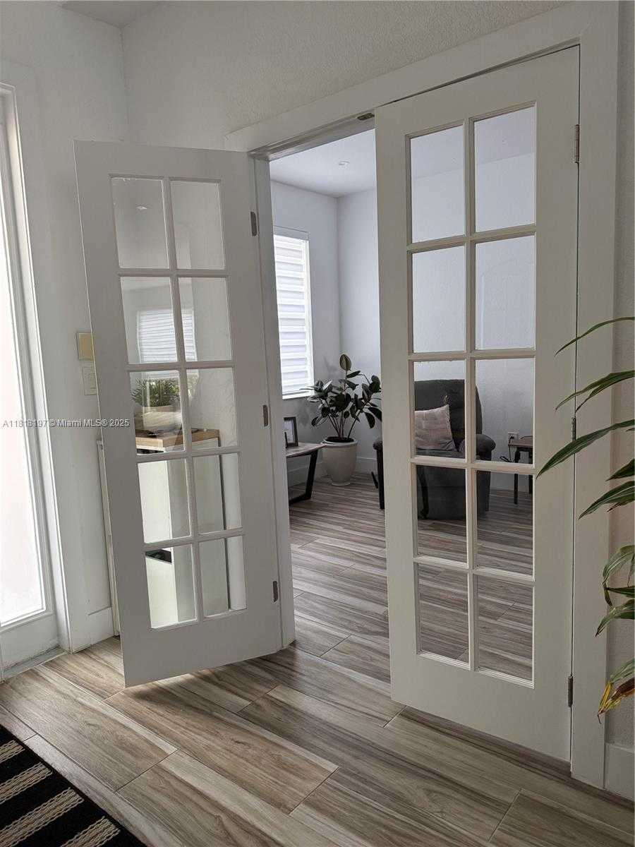 Small Image of 11860 SOUTH WEST 154TH AVE, Miami Number 5