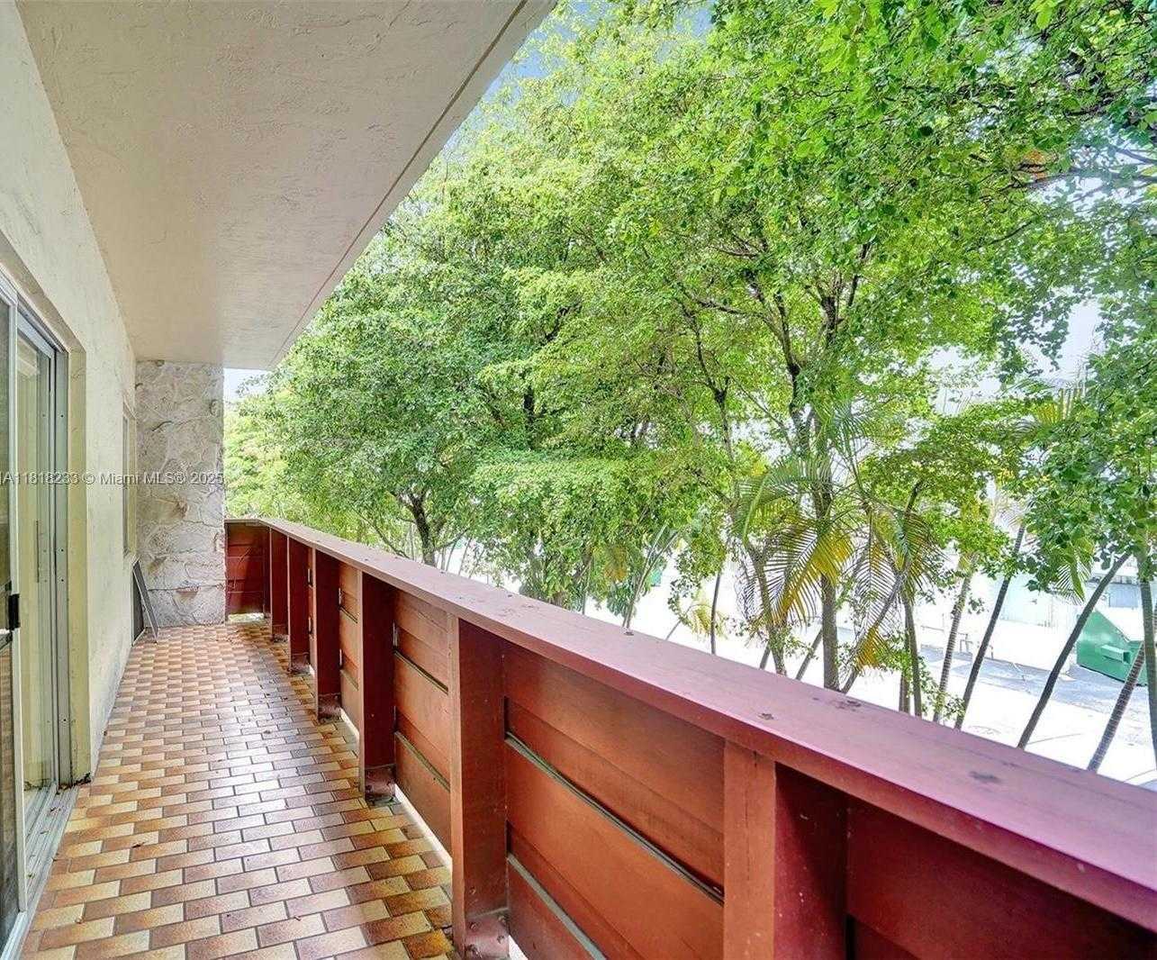 Small Image of 1205 MARIPOSA AVE #333, Coral Gables Number 24