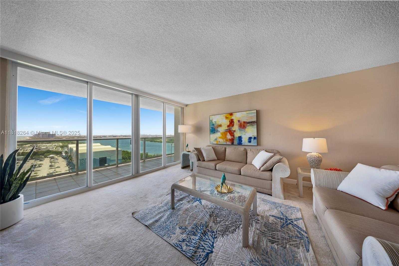Small Image of 100 BAYVIEW DR #1922, Sunny Isles Beach Number 6