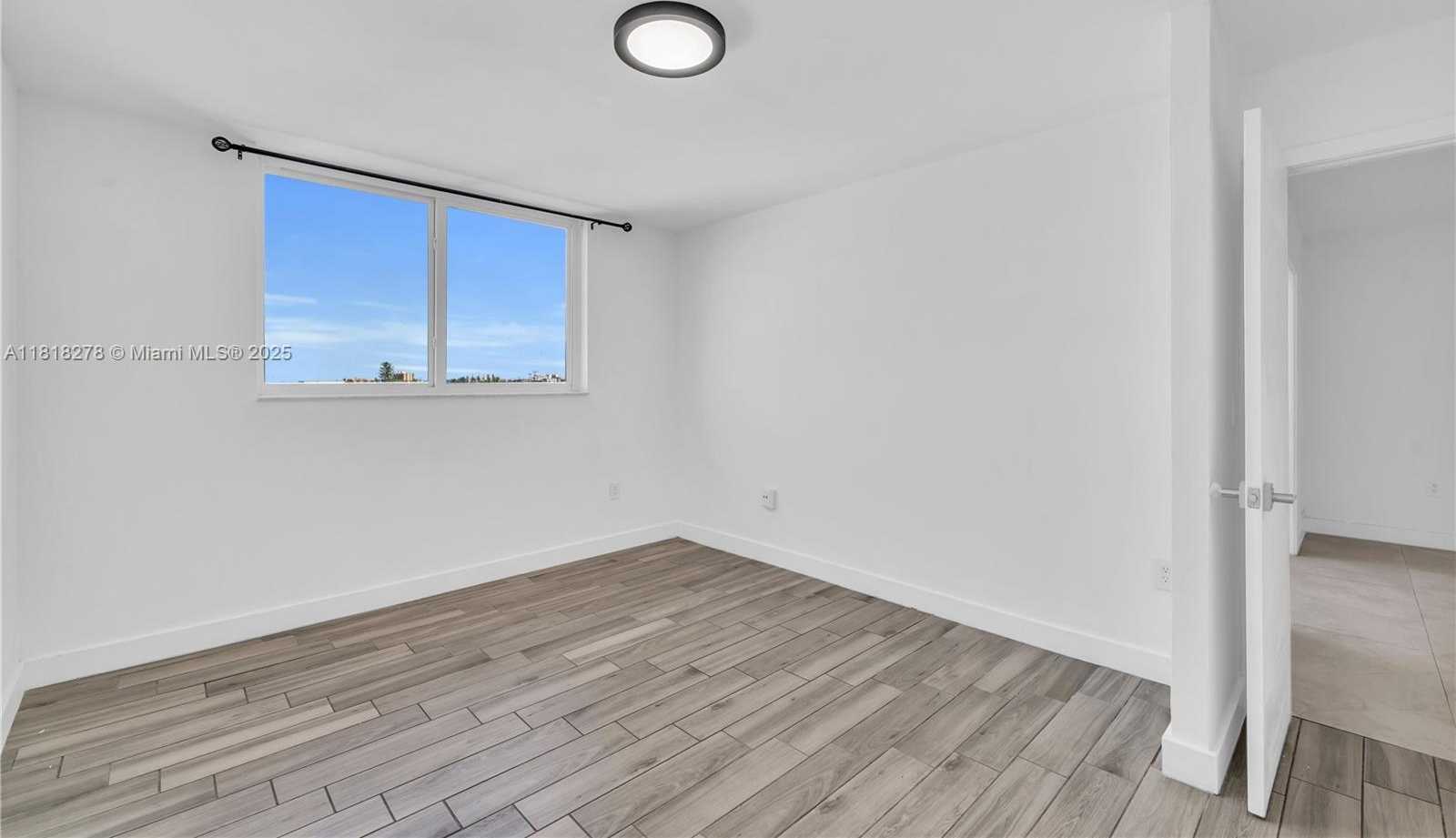 Small Image of 1251 NORTH EAST 108TH ST #810, Miami Number 3