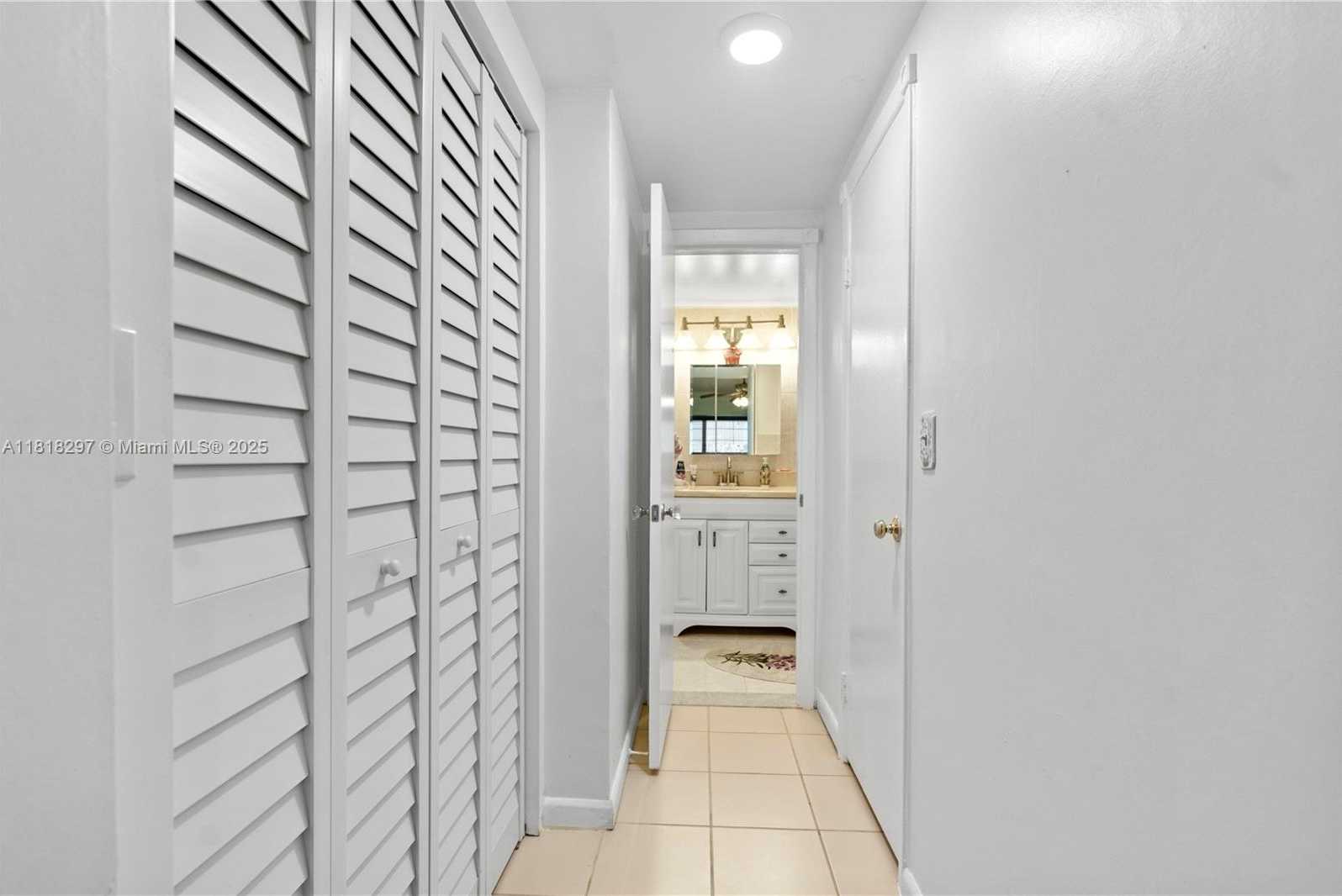 Small Image of 1200 HILLCREST CT #107, Hollywood Number 11