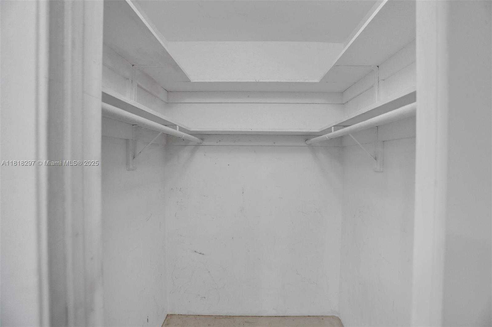 Small Image of 1200 HILLCREST CT #107, Hollywood Number 13