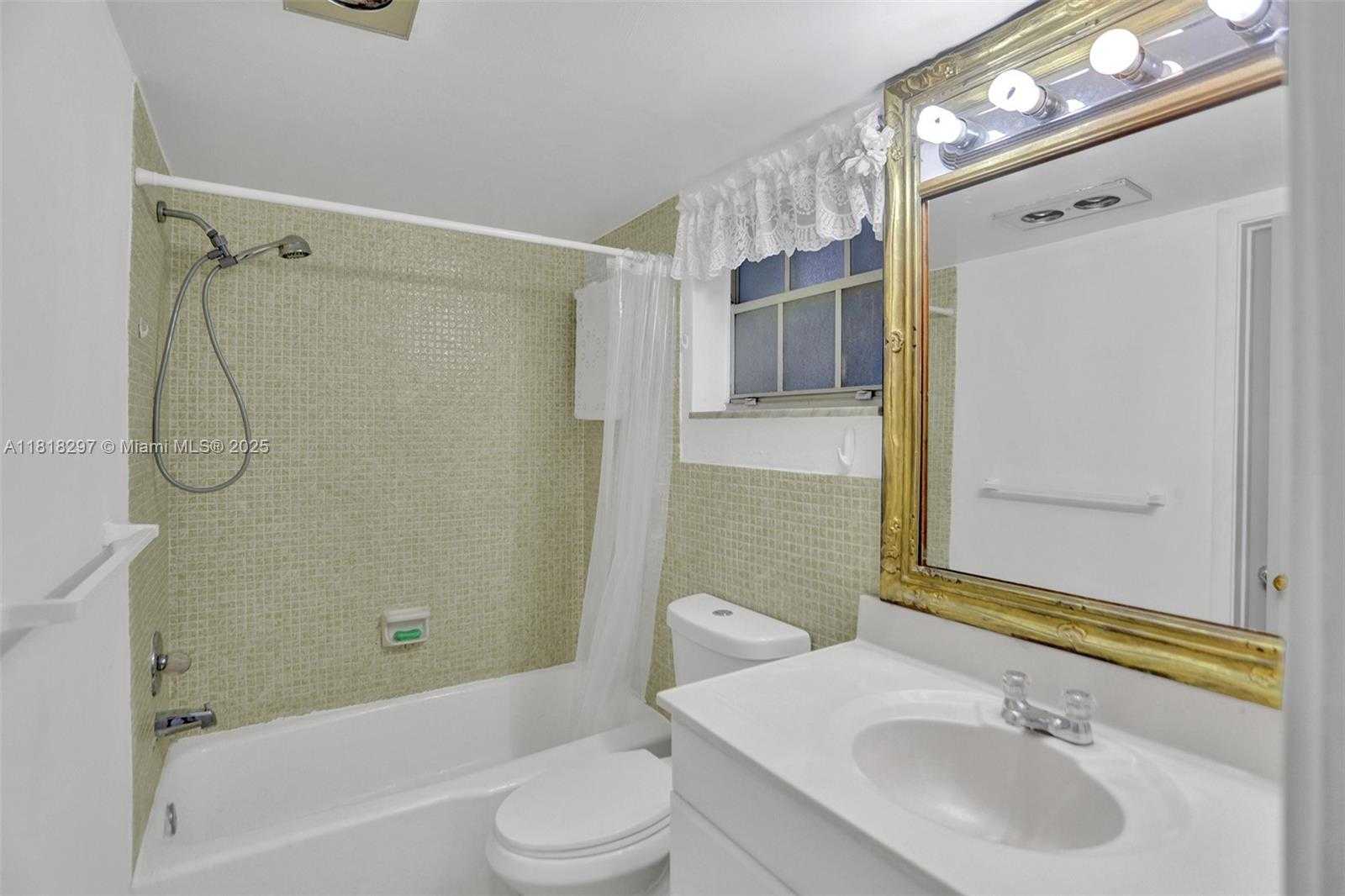 Small Image of 1200 HILLCREST CT #107, Hollywood Number 14