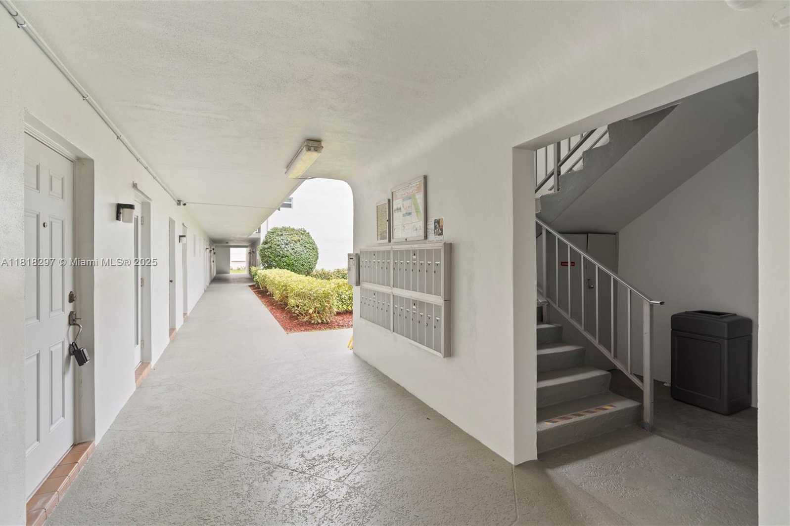 Small Image of 1200 HILLCREST CT #107, Hollywood Number 3
