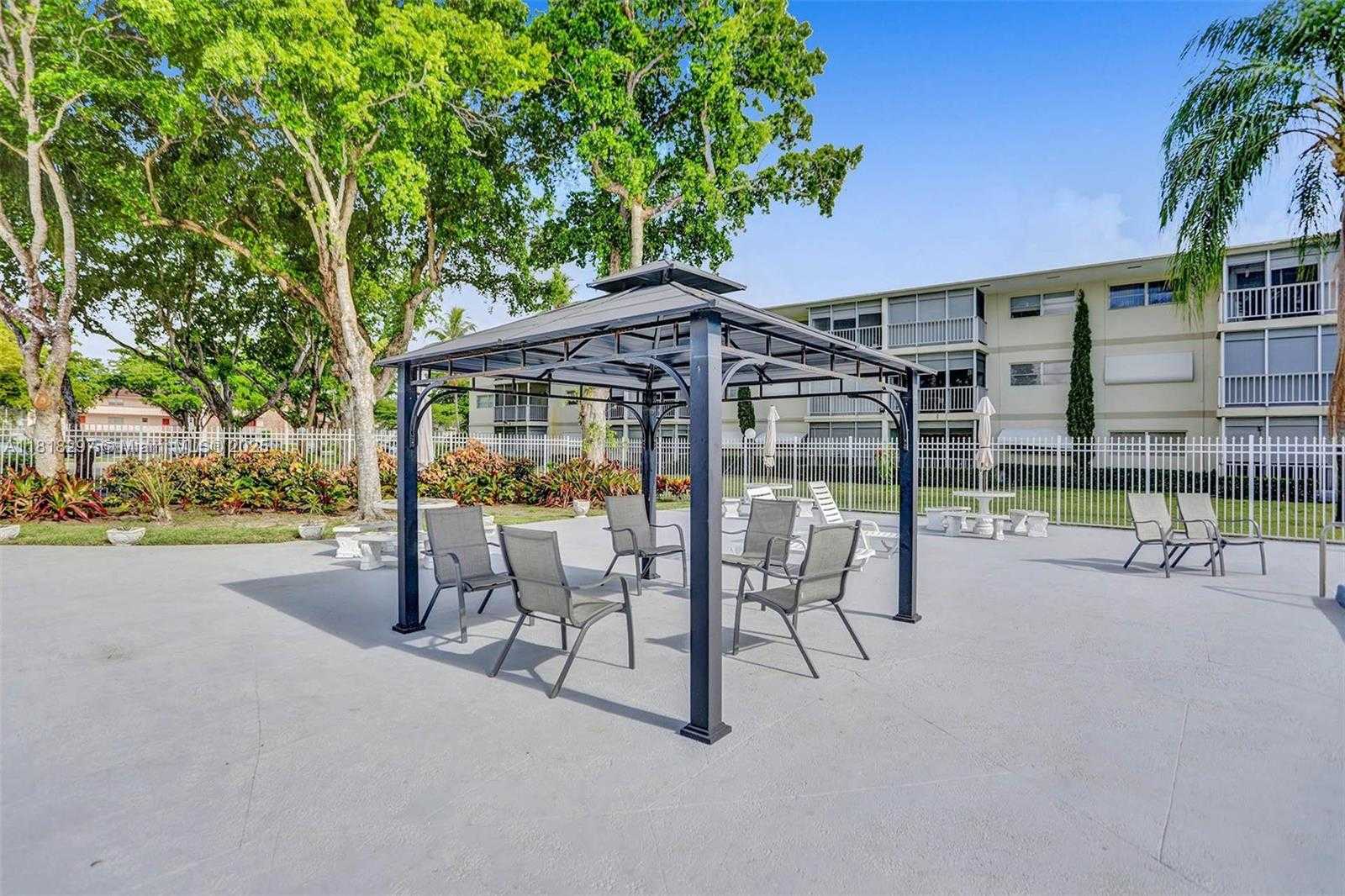 Small Image of 1200 HILLCREST CT #107, Hollywood Number 36