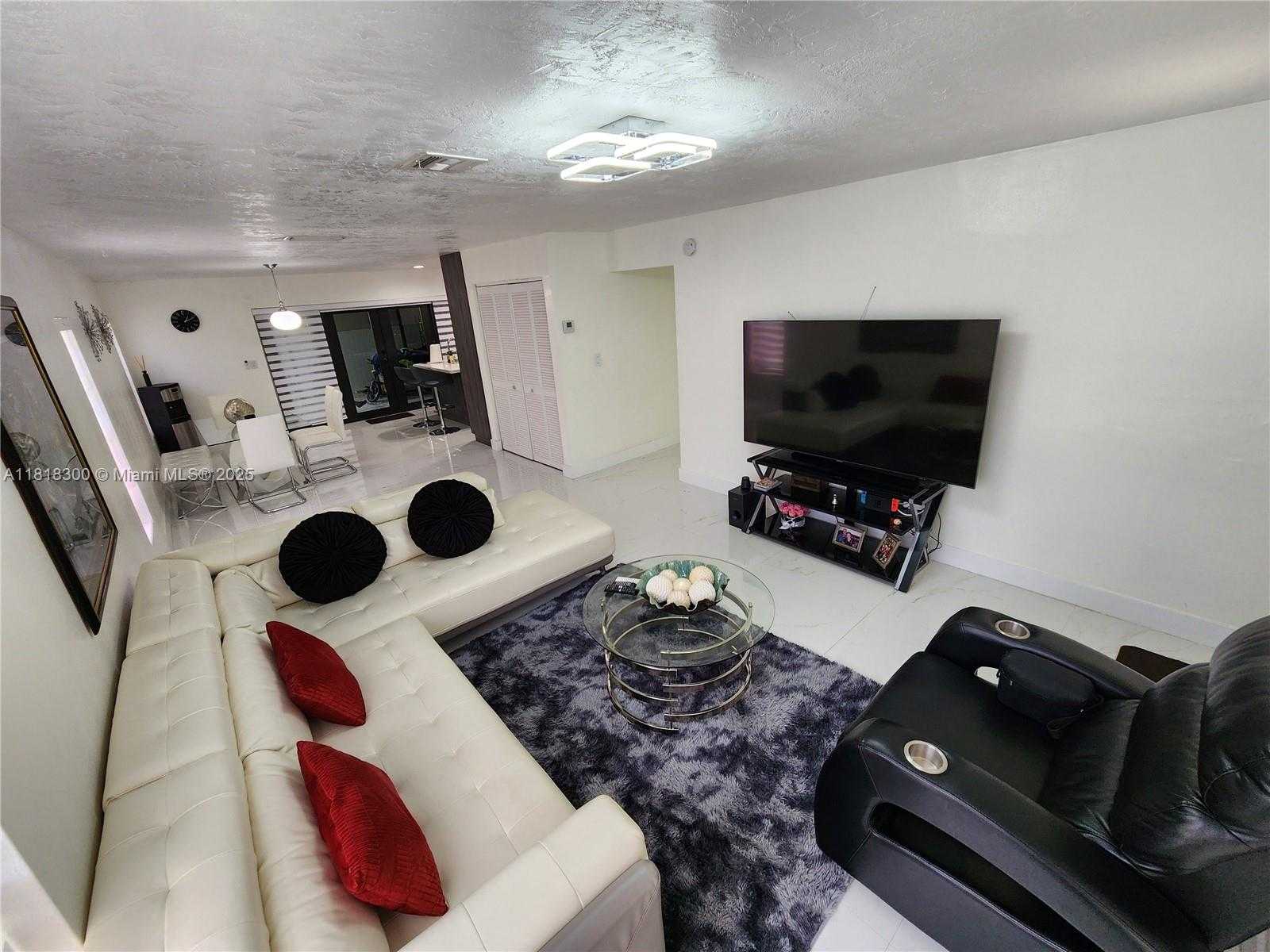 Small Image of 11820 SOUTH WEST 125TH PL #11820, Miami Number 11