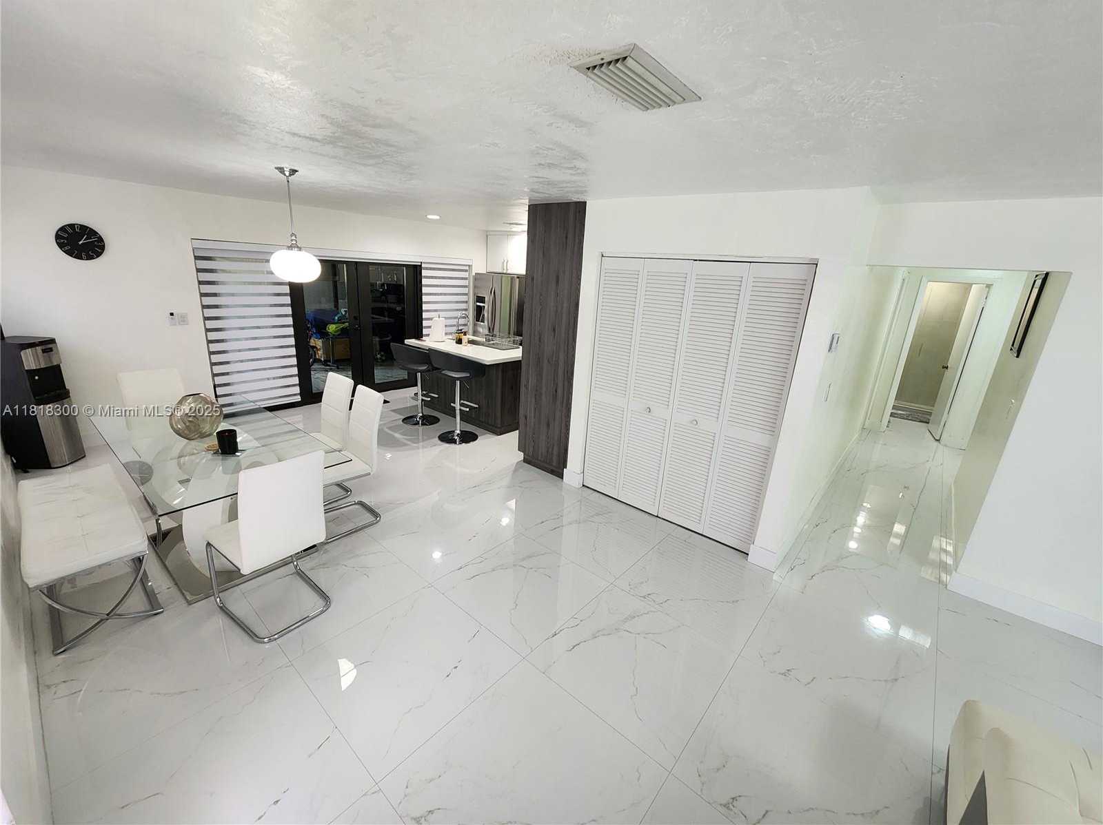 Small Image of 11820 SOUTH WEST 125TH PL #11820, Miami Number 12