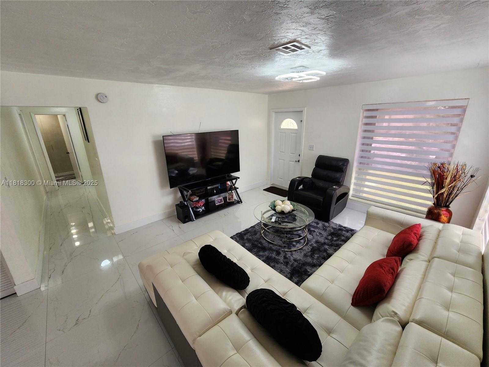 Small Image of 11820 SOUTH WEST 125TH PL #11820, Miami Number 13