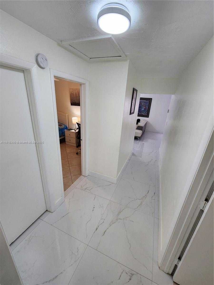 Small Image of 11820 SOUTH WEST 125TH PL #11820, Miami Number 25