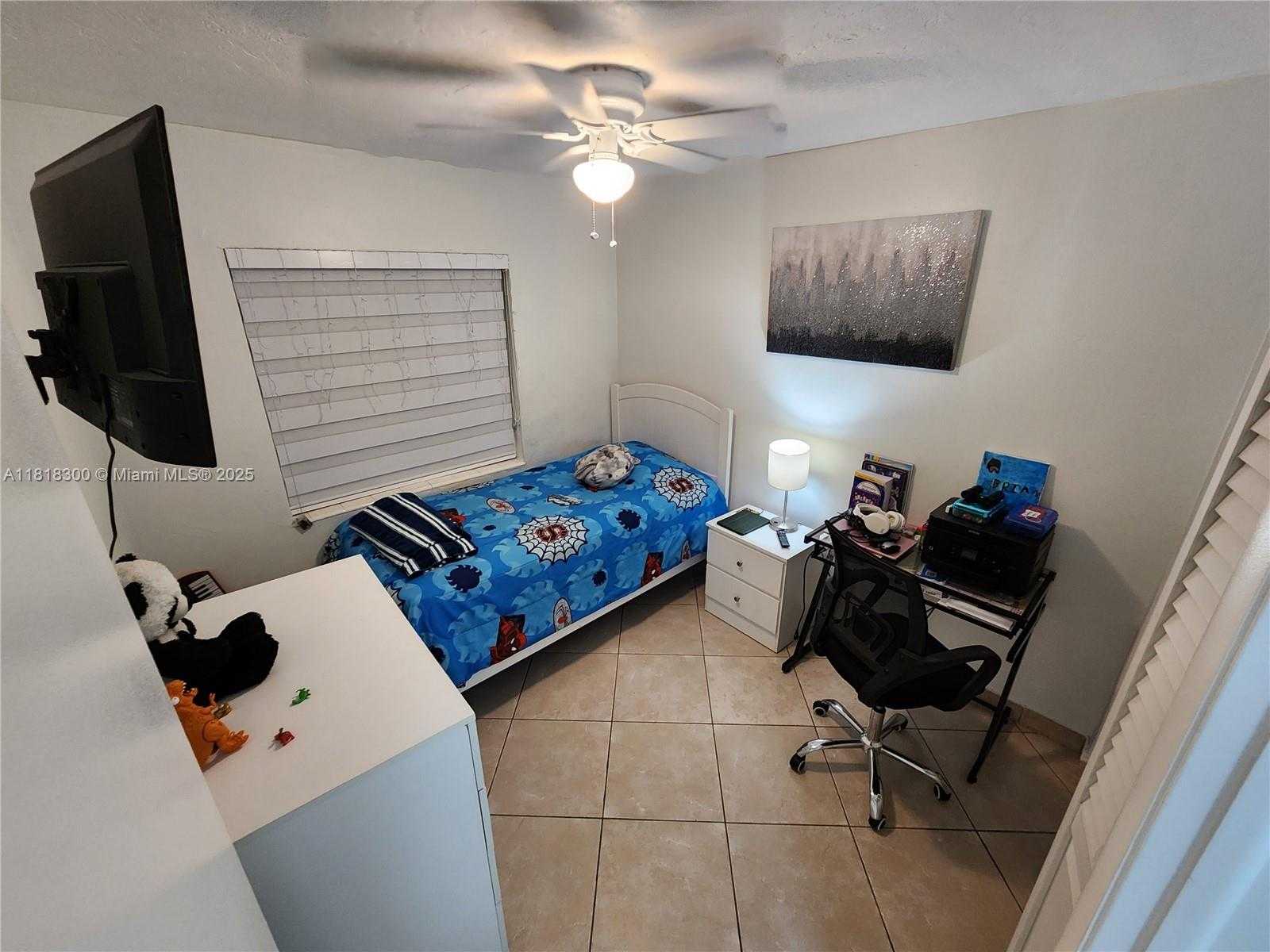 Small Image of 11820 SOUTH WEST 125TH PL #11820, Miami Number 26